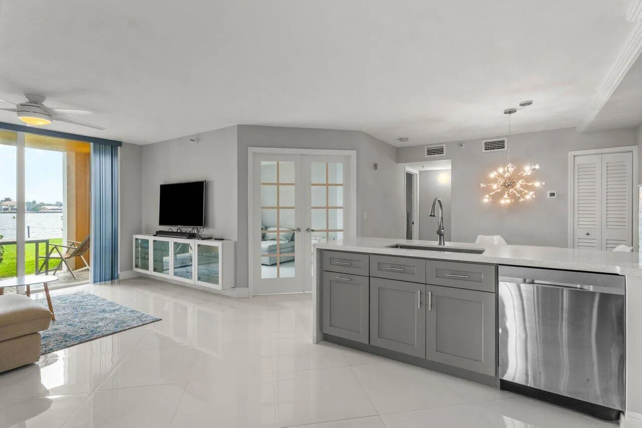 009-180YachtClubWay-Unit102-Hypoluxo-FL-
