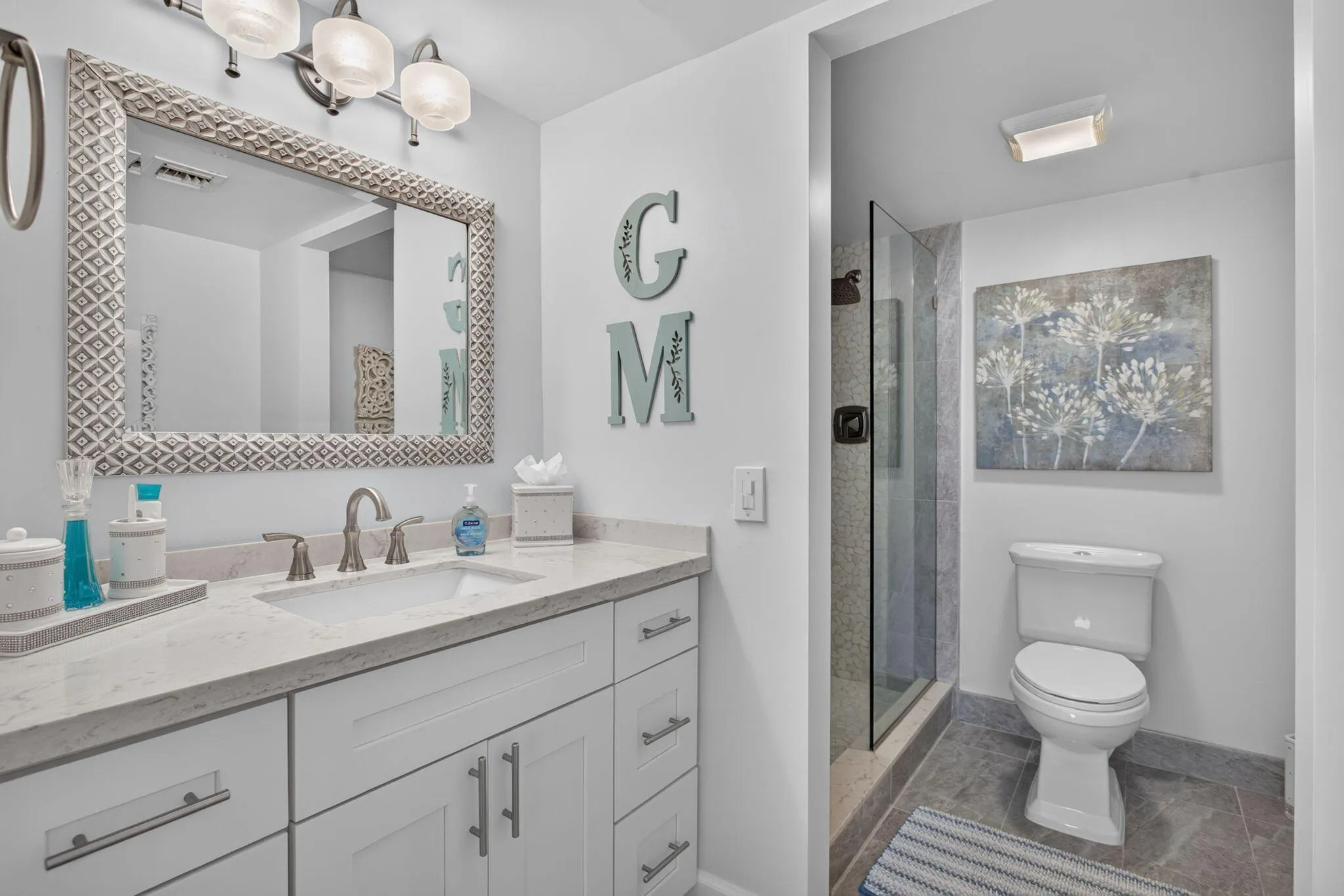 MAIN BATHROOM