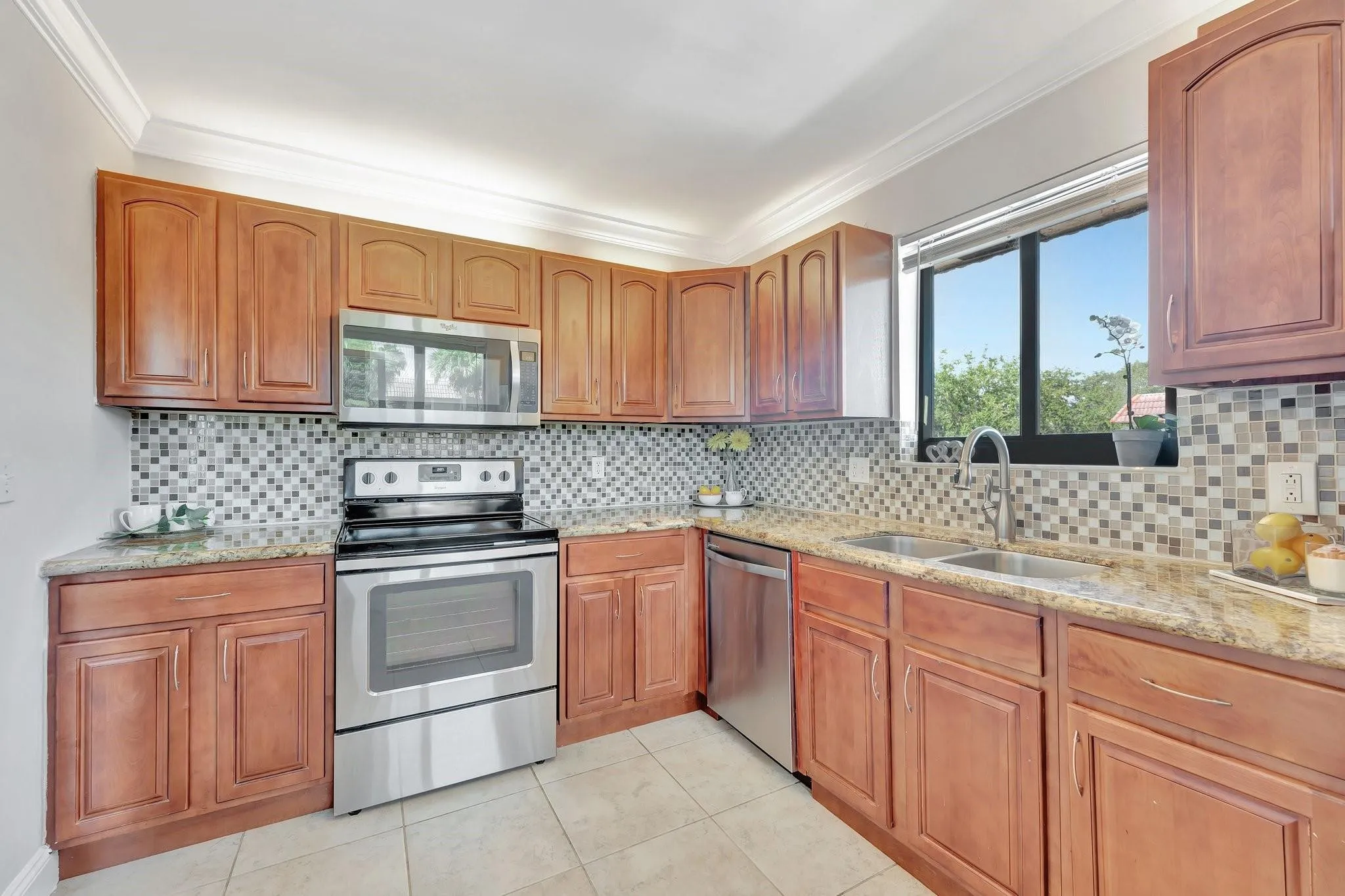 Stainless steel appliances look and function like new!