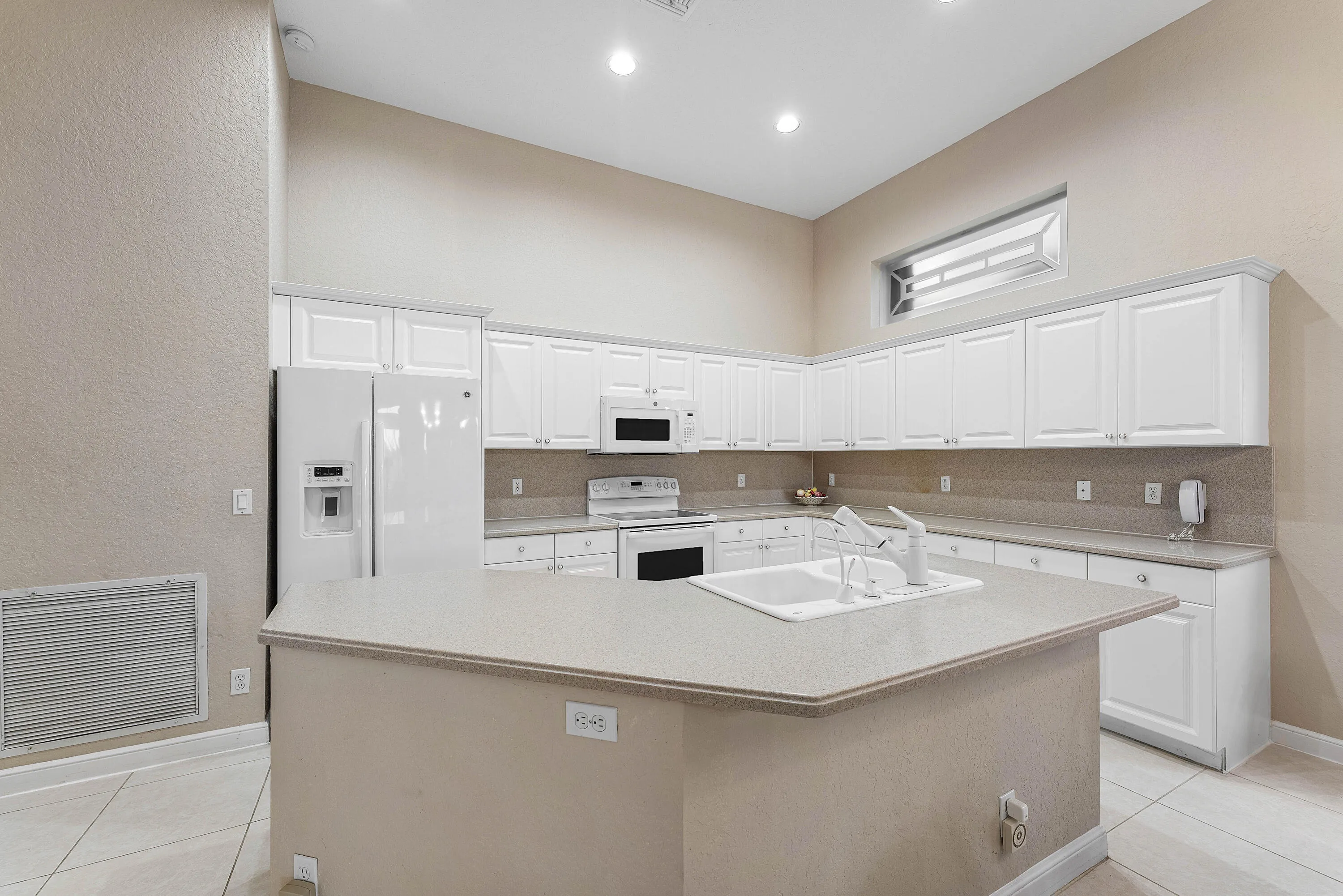 016-6947FairwayLakesDrive-BoyntonBeach-F