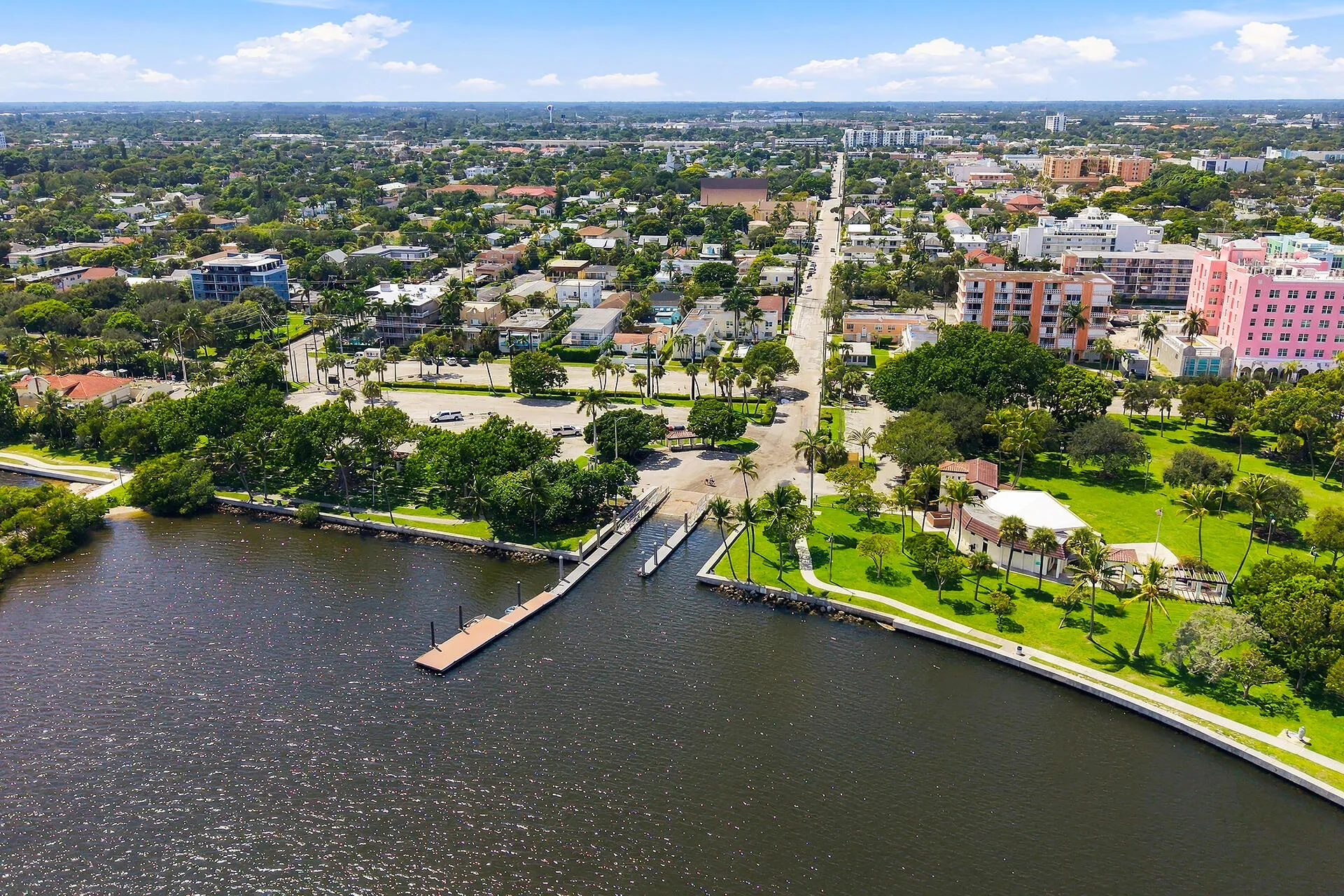 113-N-LAKESIDE-DRIVE-5-6-33460-014