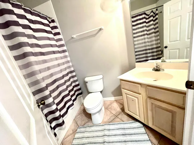 Side B Bathroom