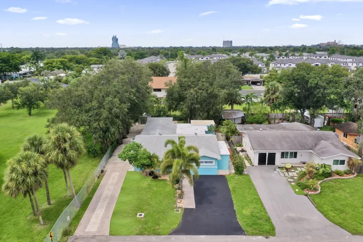 Aerial. Front