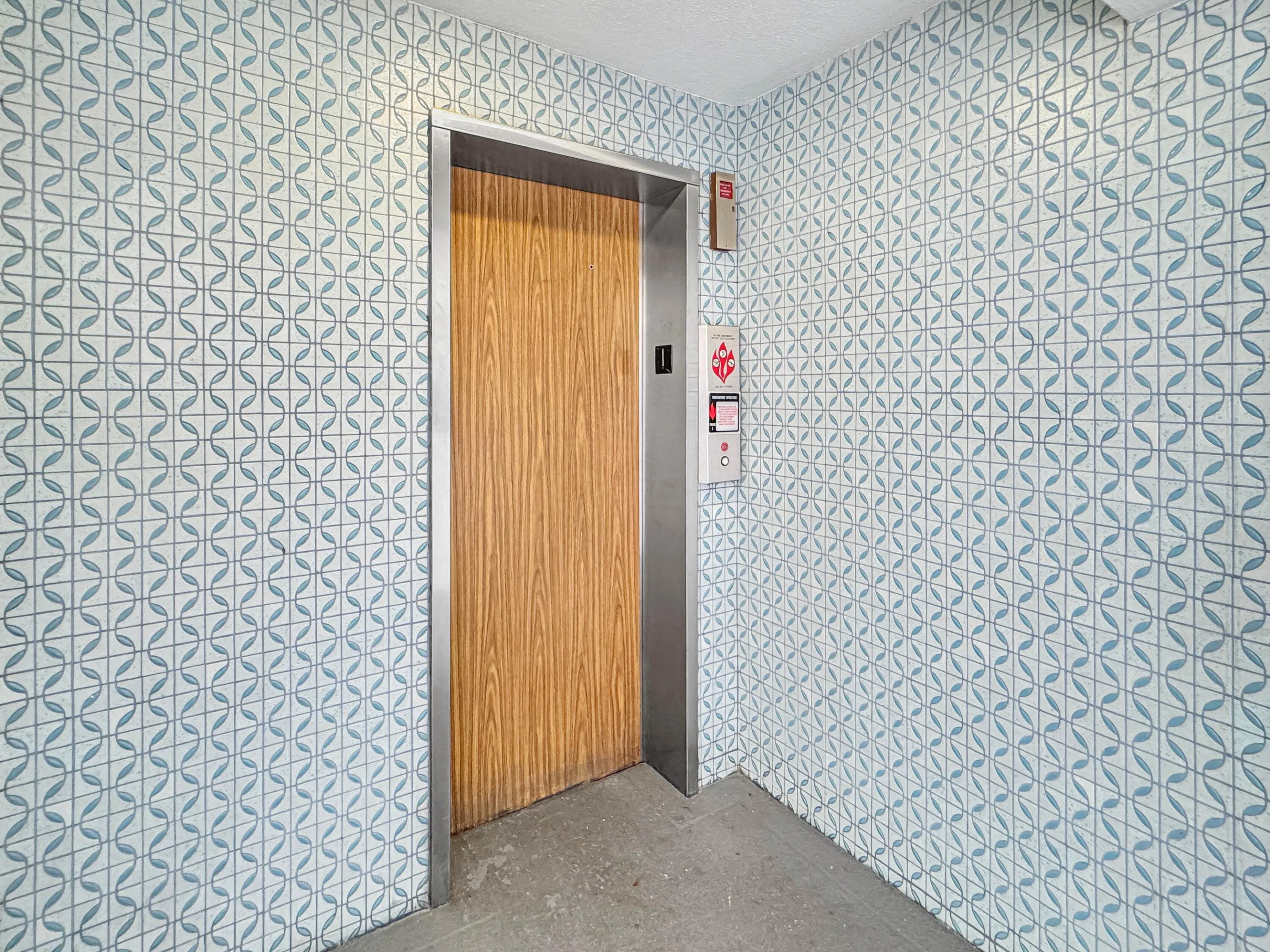 Elevator serving all 4 floors