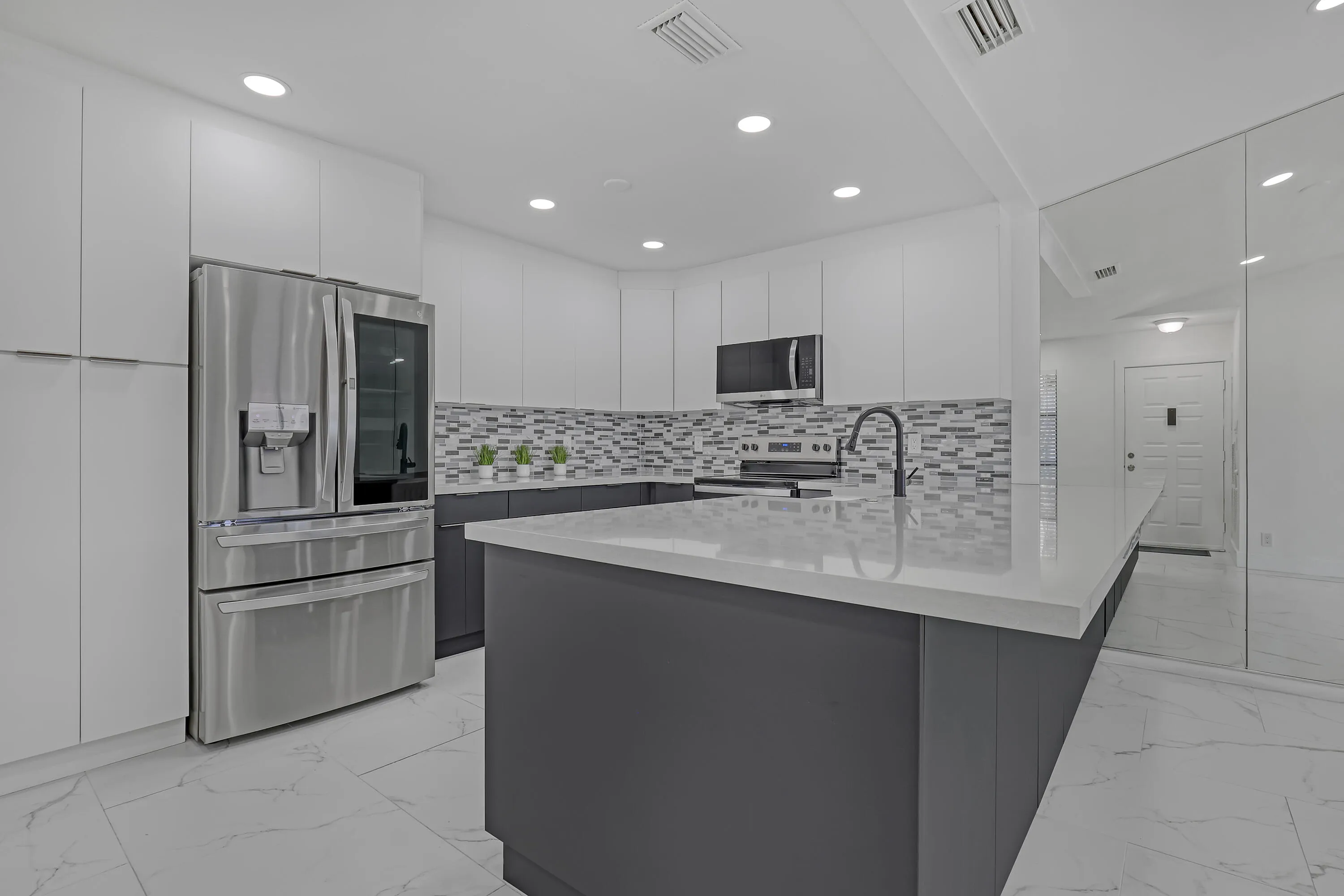 Extra-wide counter for meal prep and entertaining