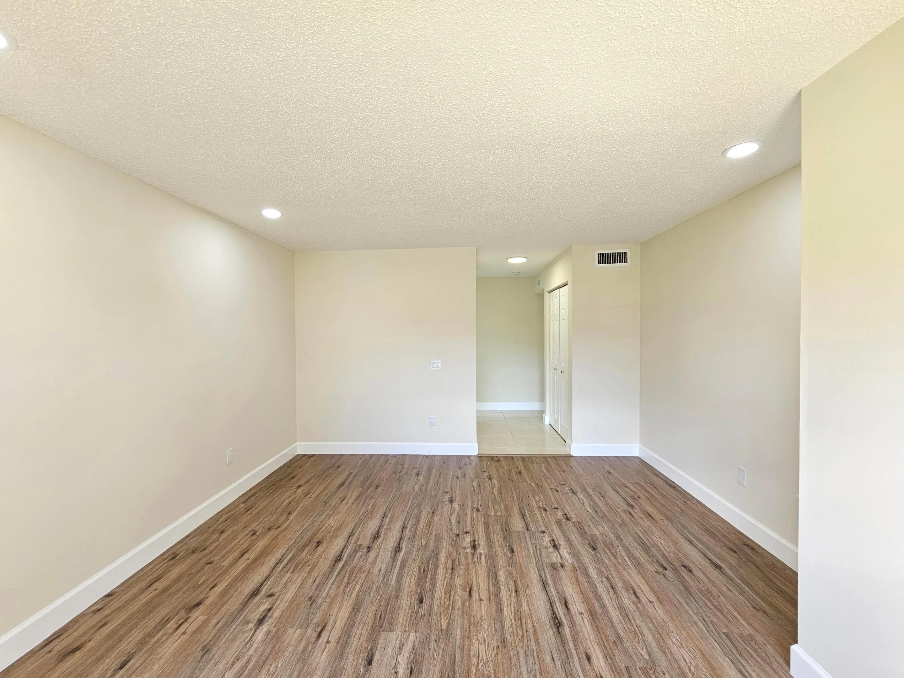 Bedroom 1 (1)
