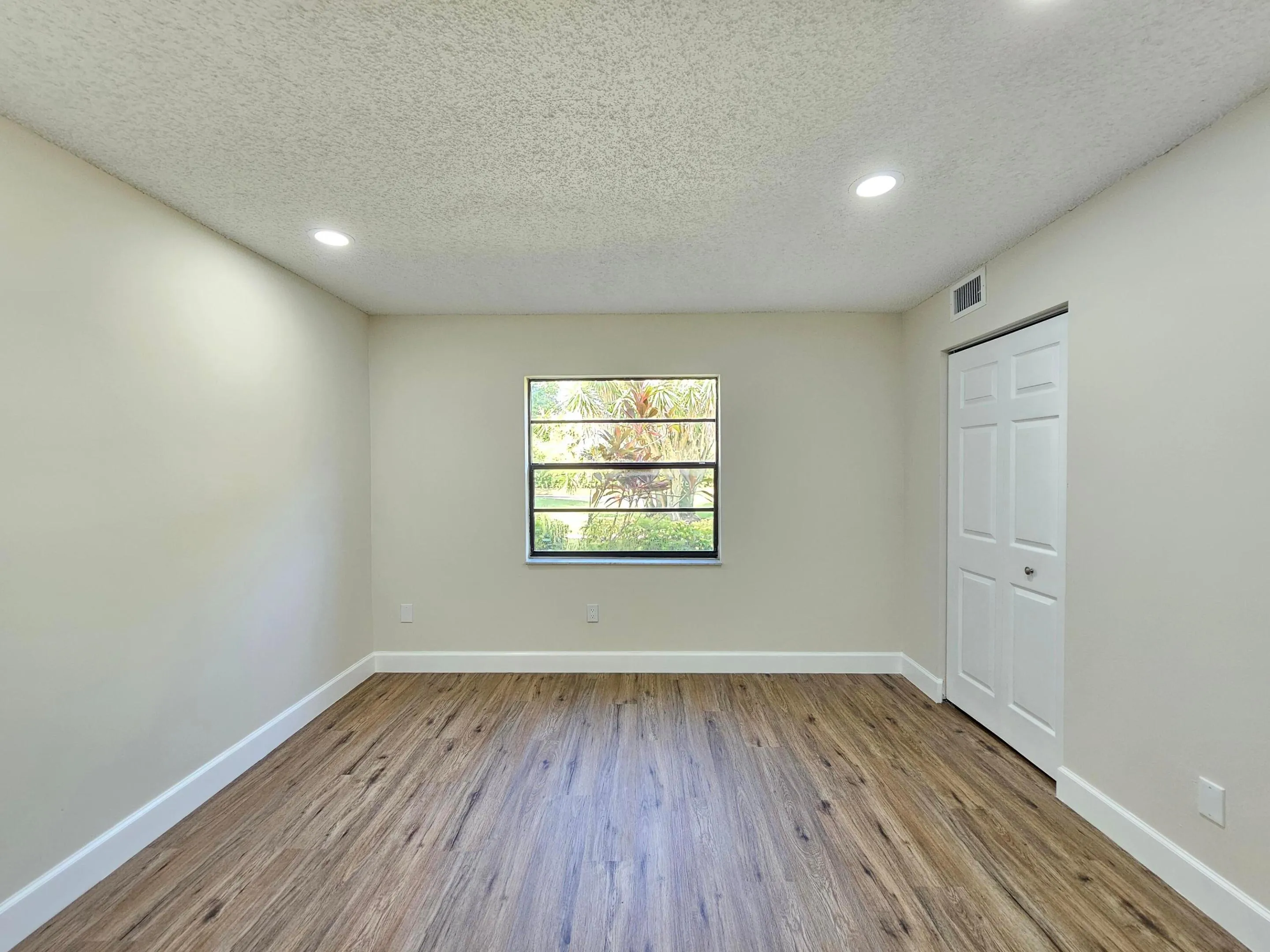 Bedroom 2 (1)