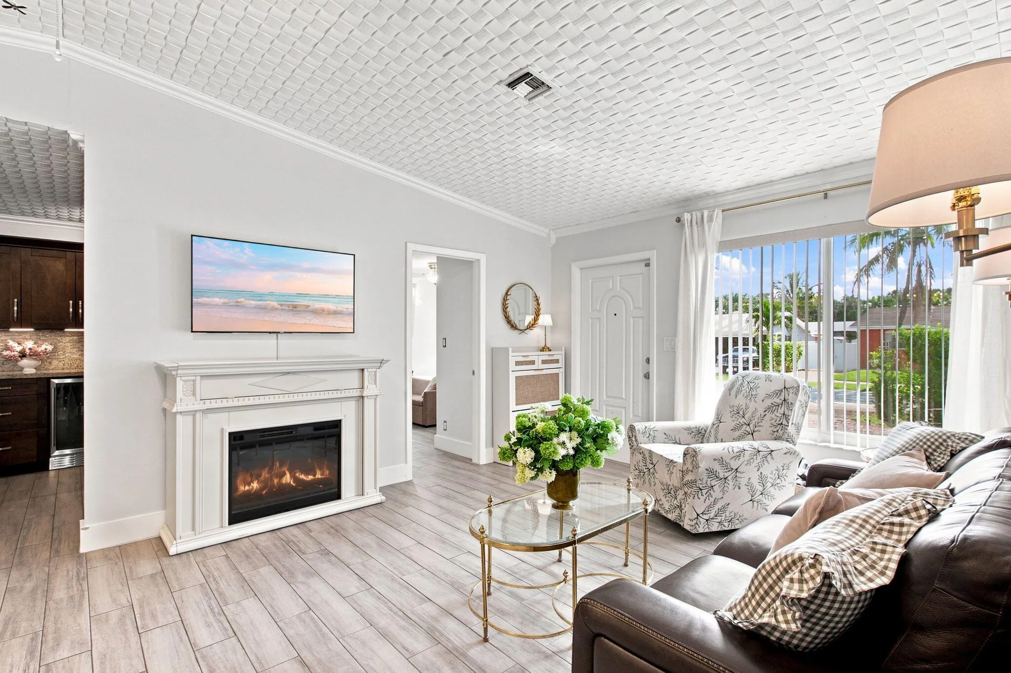 4-web-or-mls-3130-n-72nd-terrace