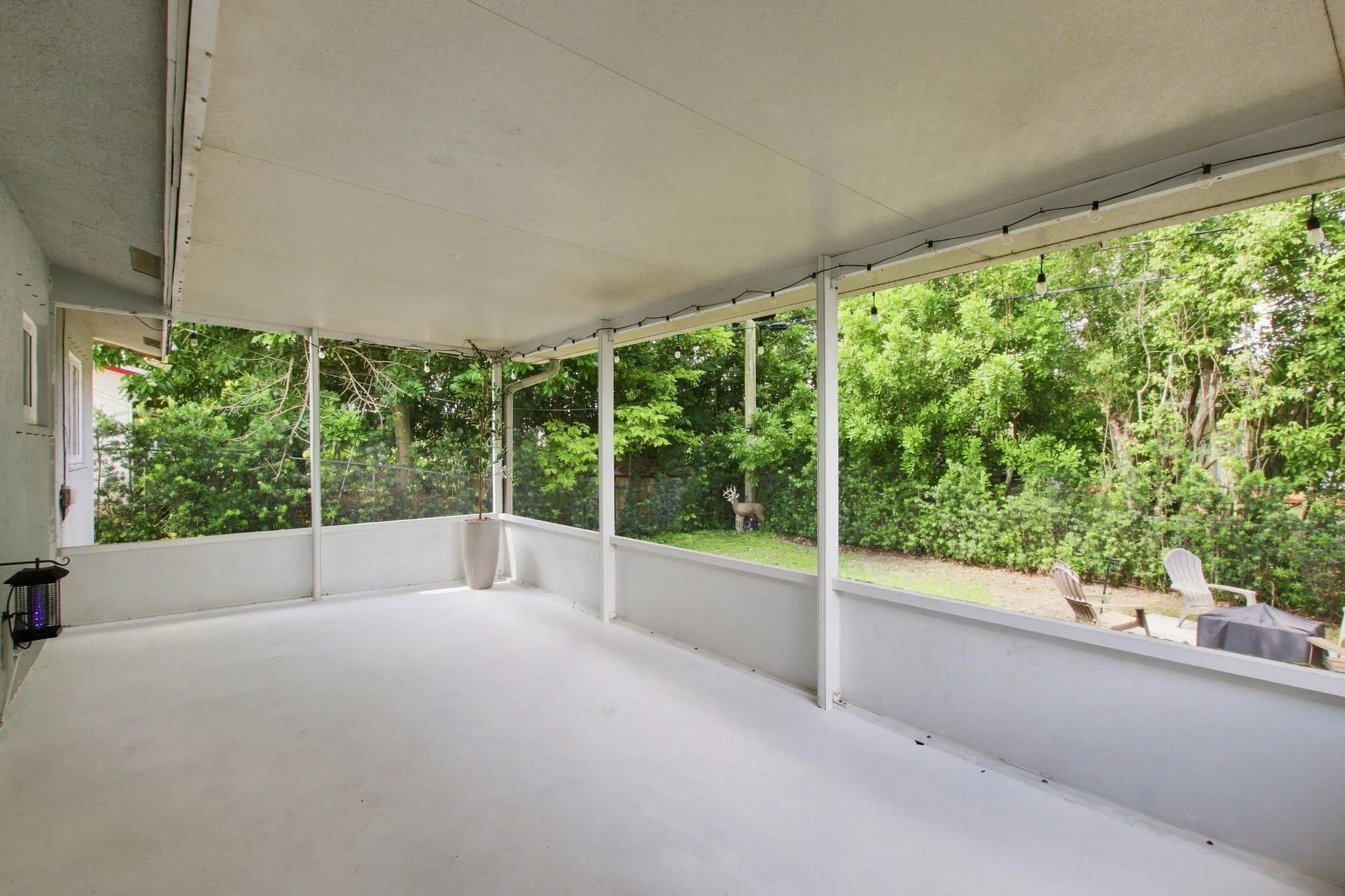 21-web-or-mls-3130-n-72nd-terrace
