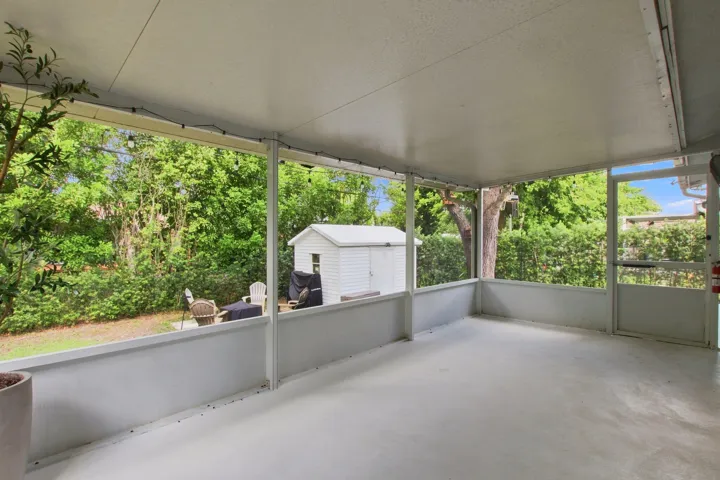 22-web-or-mls-3130-n-72nd-terrace