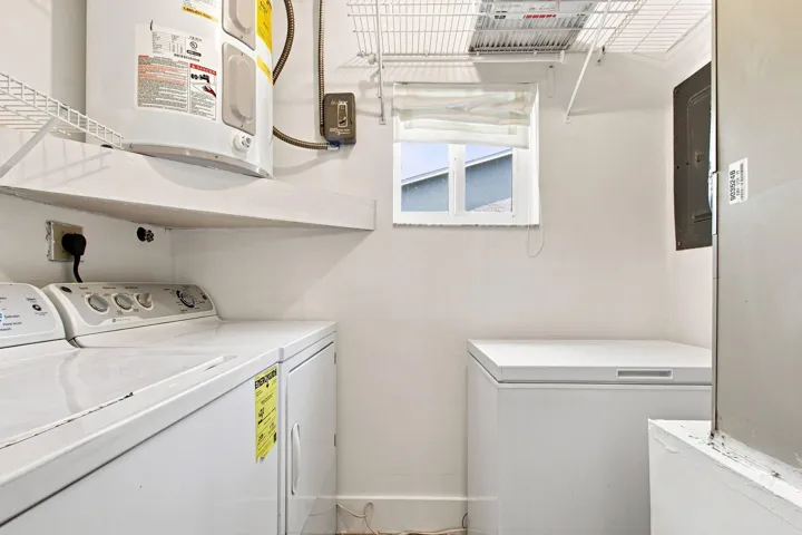 19-web-or-mls-3130-n-72nd-terrace