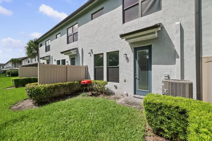 4488 E Appleton Cir -34