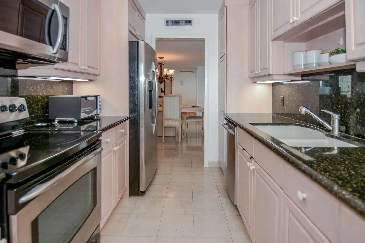 4200 N Ocean Dr Apt 2606-large-007-081-K