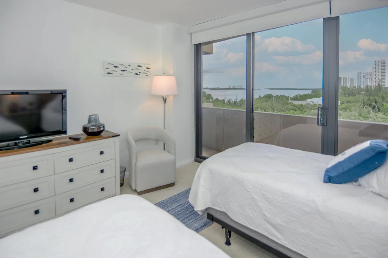 4200 N Ocean Dr Apt 2606-large-027-043-B