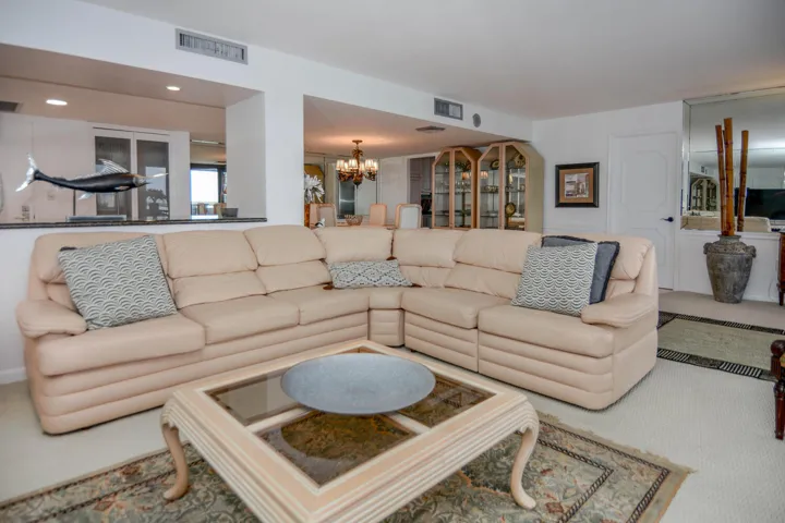 4200 N Ocean Dr Apt 2606-large-012-039-L