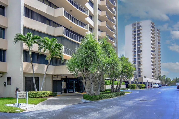 4200 N Ocean Dr Apt 2606-large-001-054-E
