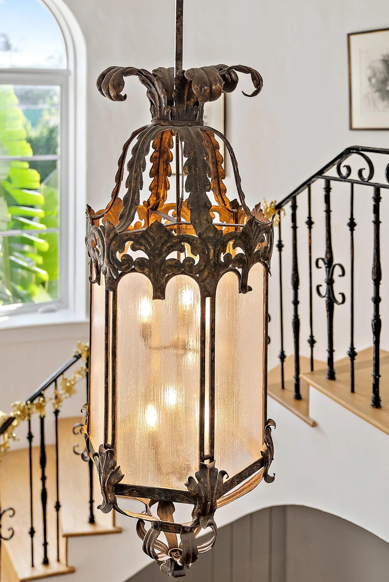 35-VINTAGE LIGHT