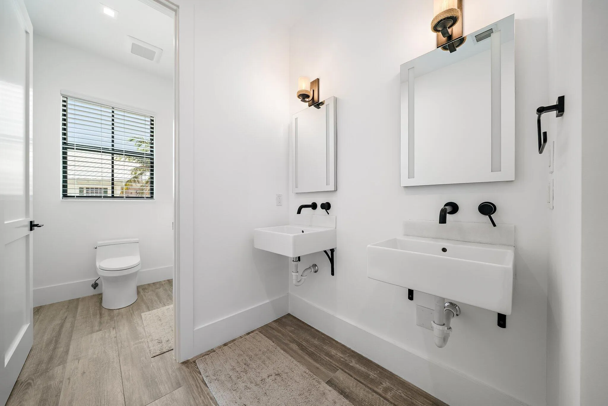 2nd Level Bath