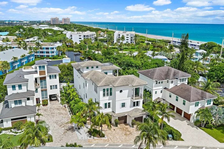 017-481OceanRidgeWay-JunoBeach-SMALL