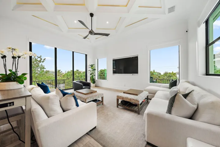 Family Room (Ocean View)