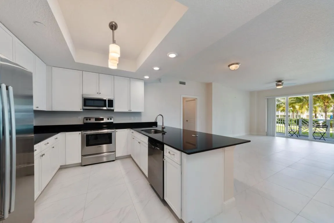 Open Kitchen