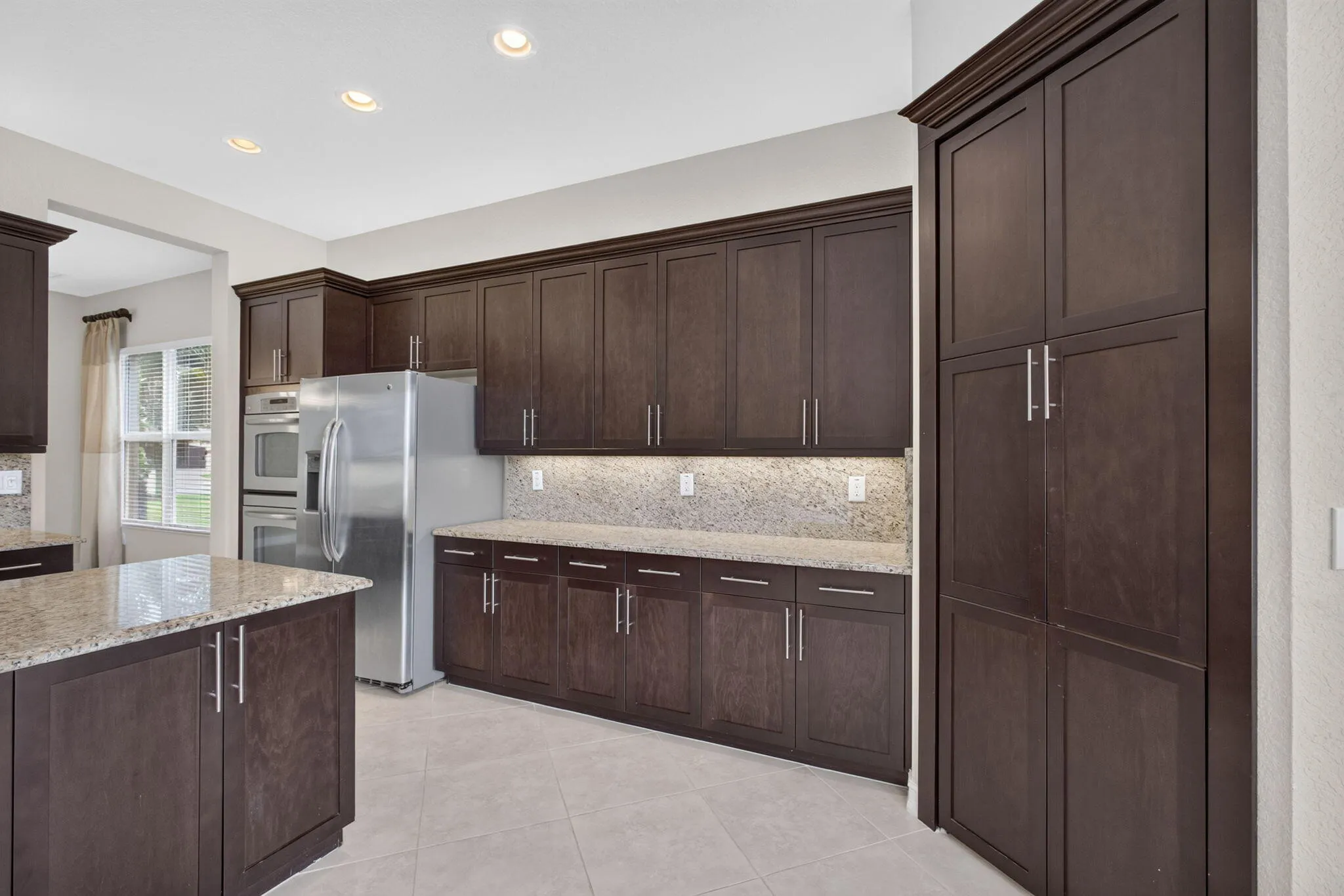 Tons of cabinets