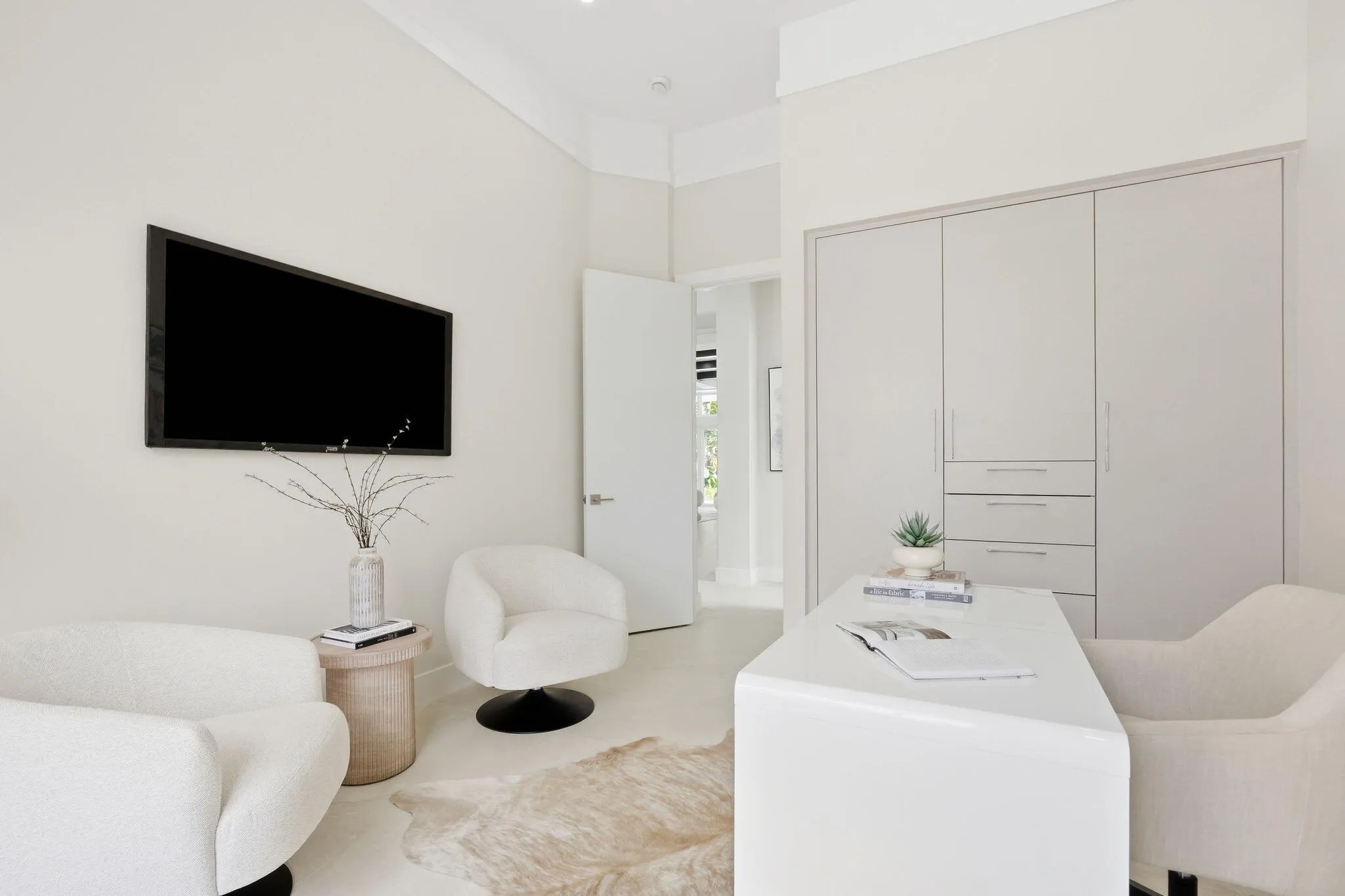 13-web-or-mls-7695_Villa_D_Este_Way_0784