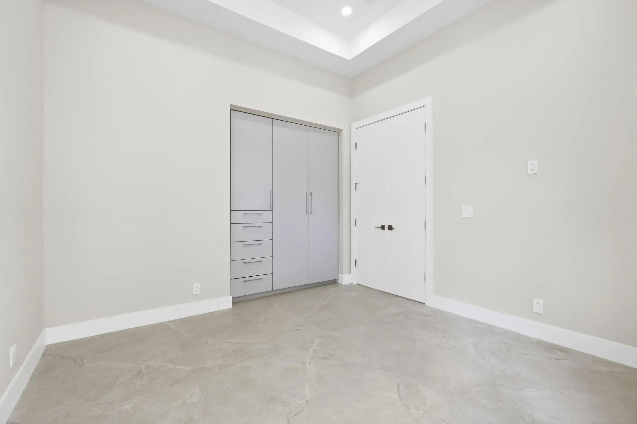8-web-or-mls-7695_Villa_D_Este_Way_07827