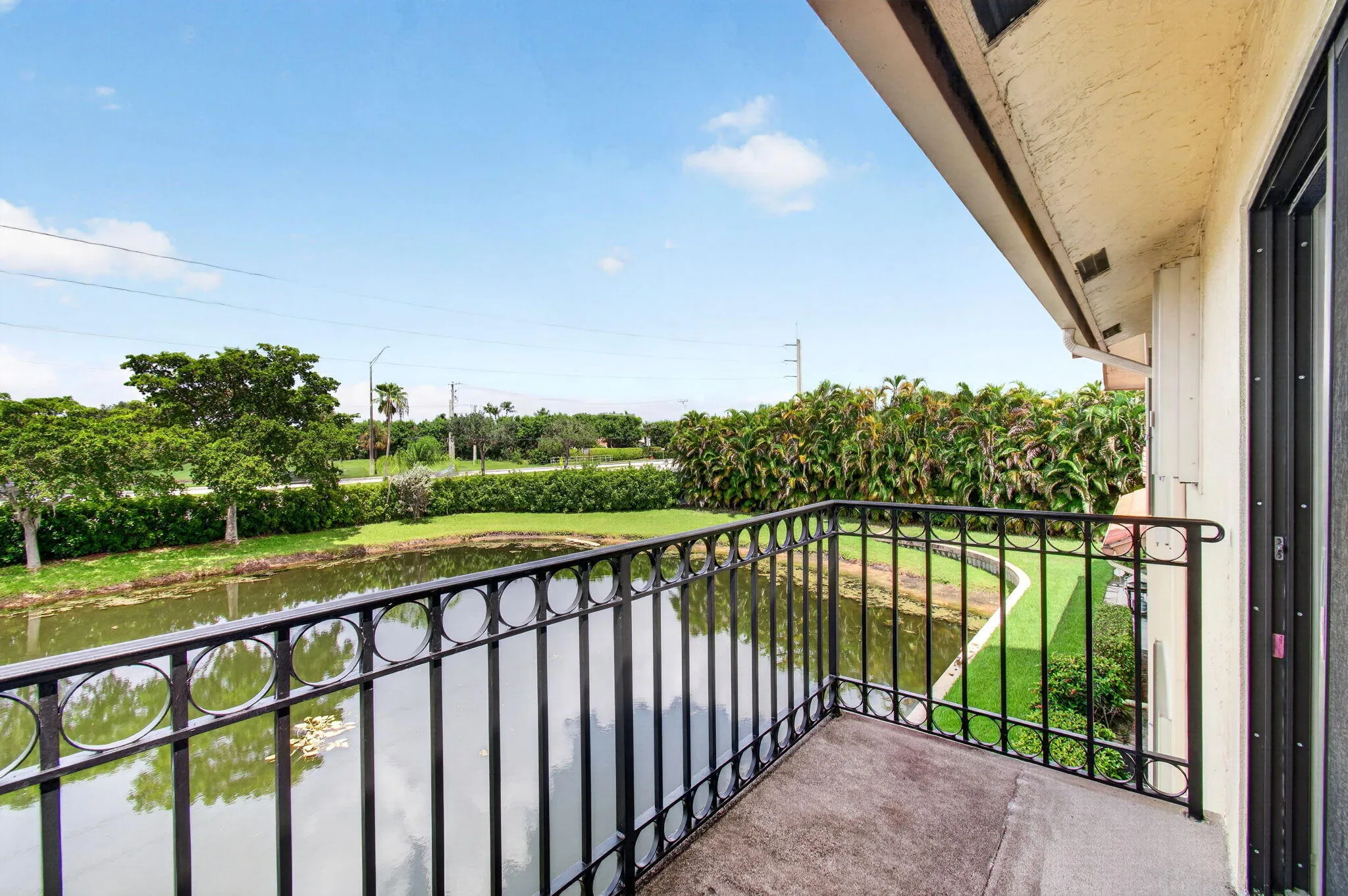 OWNERS SUITE BALCONY
