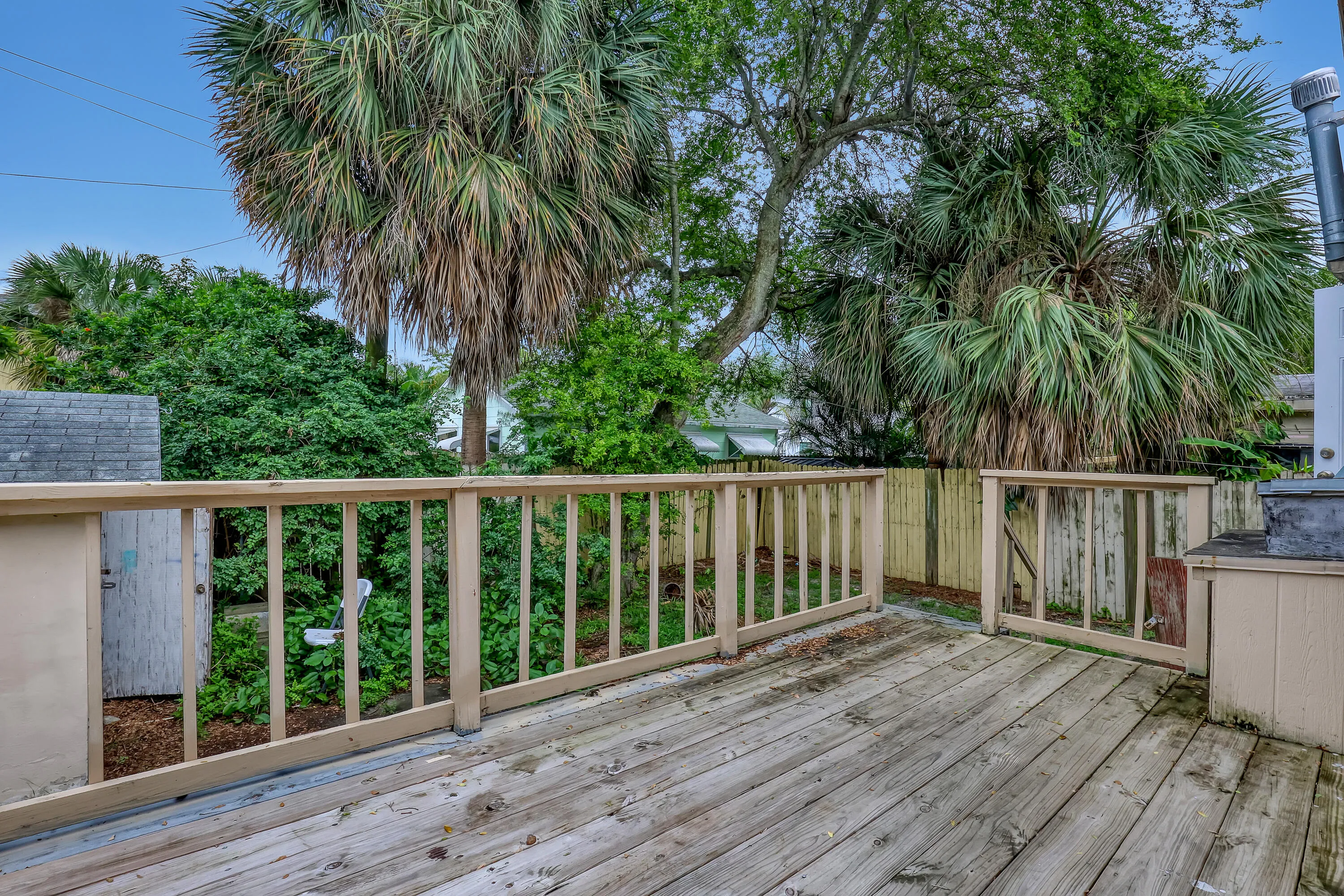 Rear Unit Deck