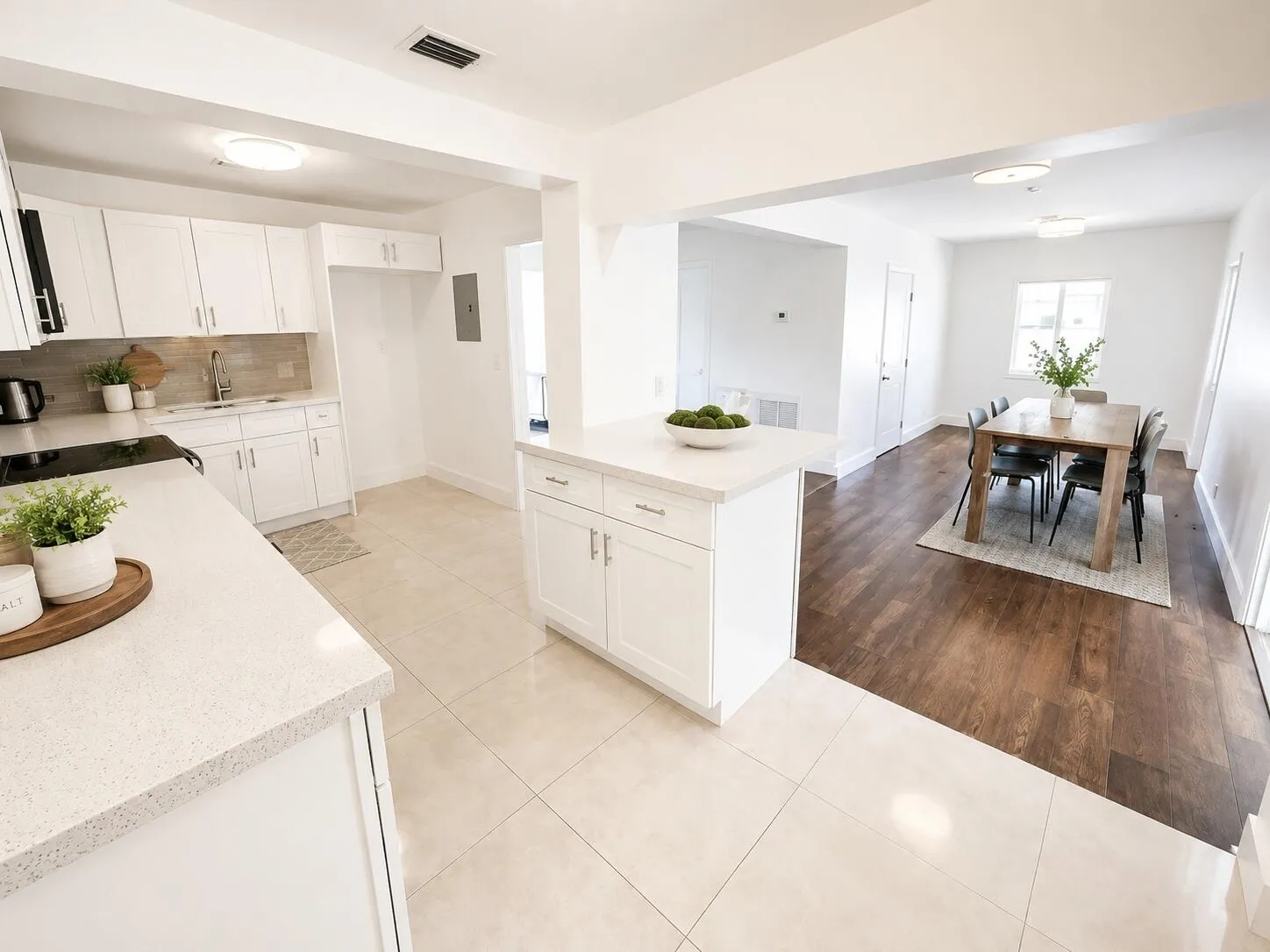 kitchen_dining_view