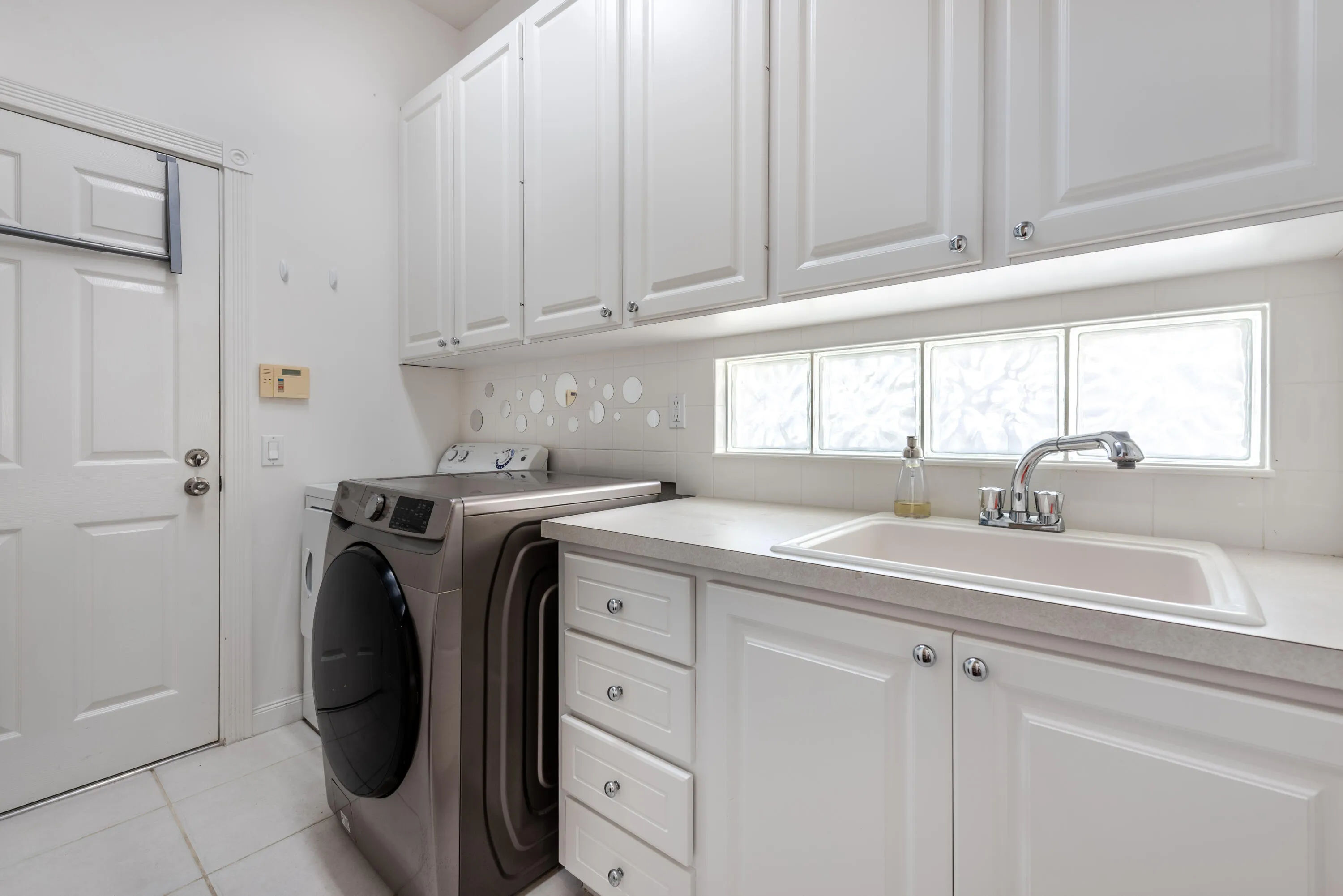 8159 Nevis Pl-23
