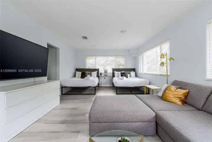 Photo 37