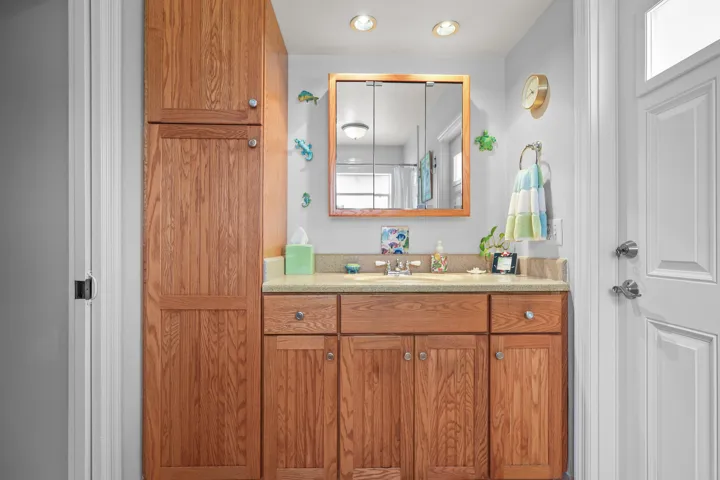 Guest Bathroom-vanity