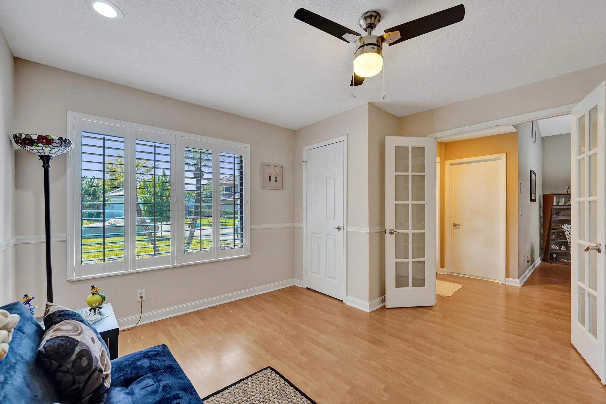 Guest bedroom 1
