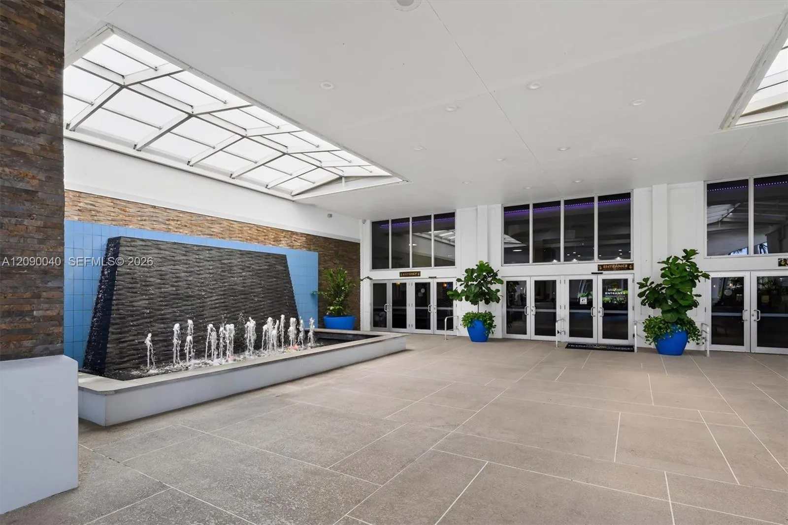 Kings Point Clubhouse entrance