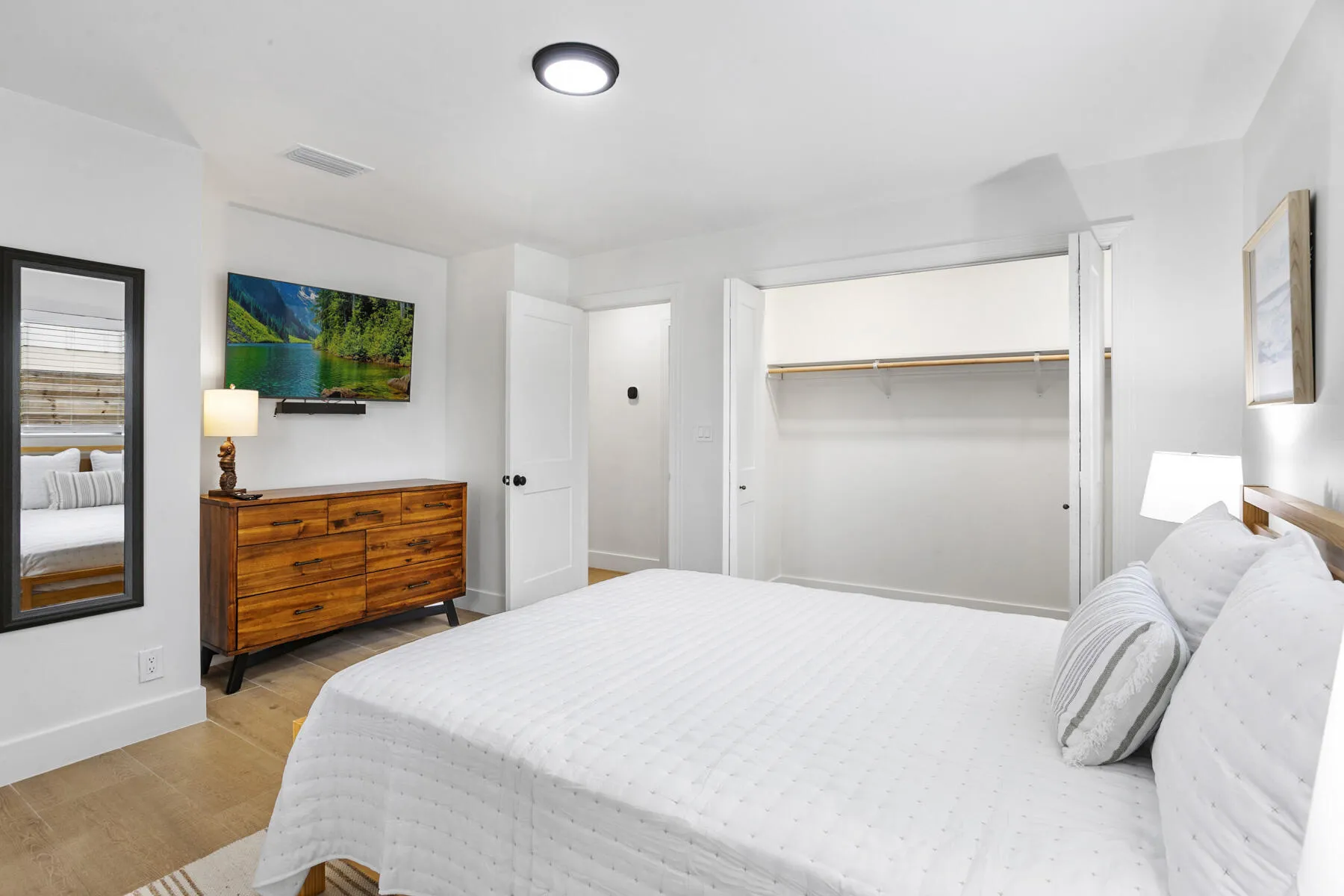 4358_Birdwood_07_MLS