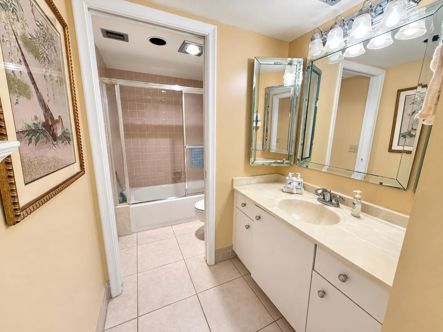 powder room