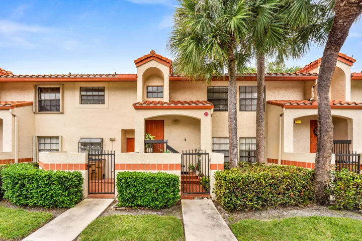 906 Congressional way