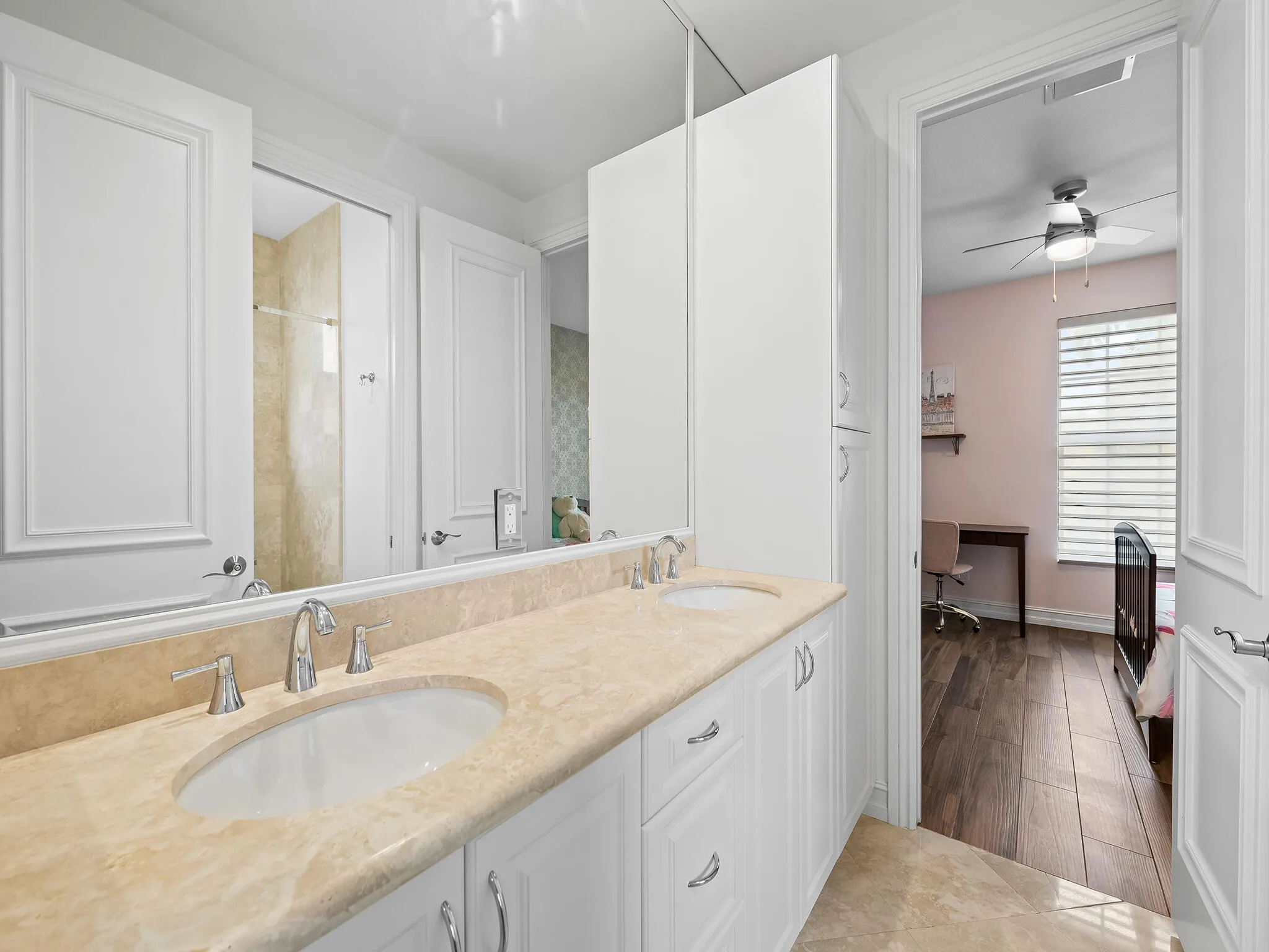 Large shared Marble Full Bath 4 with 2 Sinks for Bedrooms 4 and 5