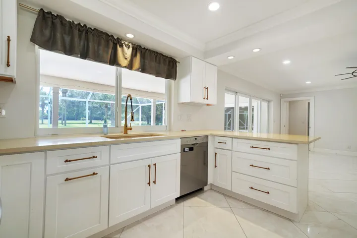 Stainless appliances
