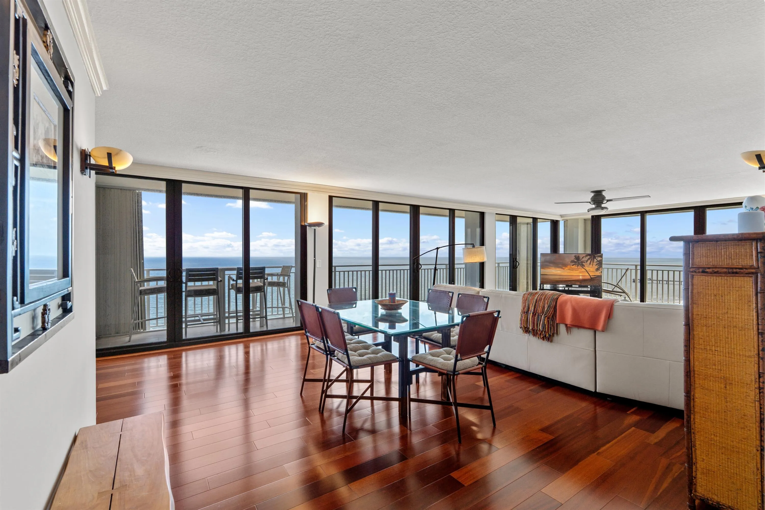 OCEANVIEW DINING