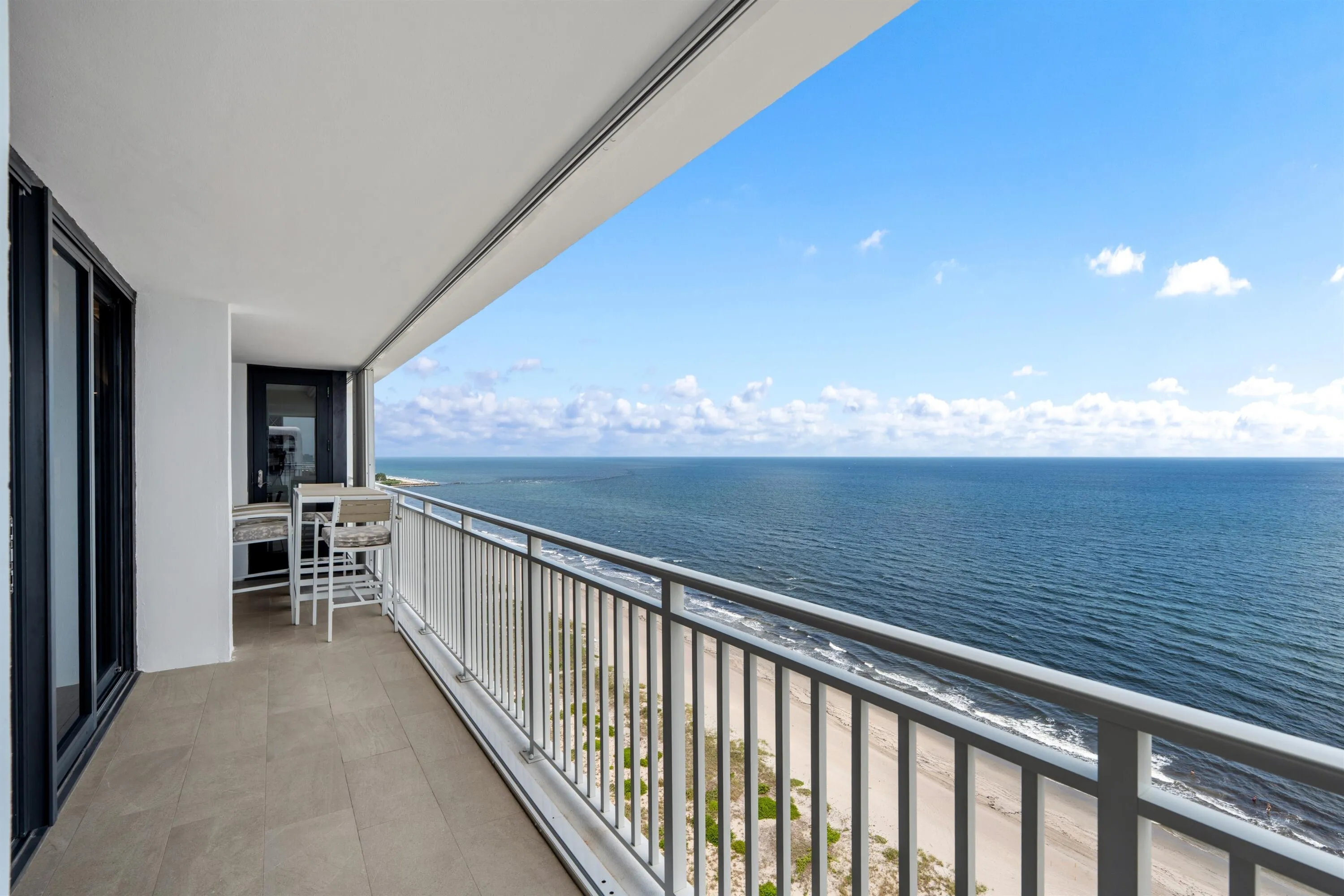 OCEANVIEW BALCONY