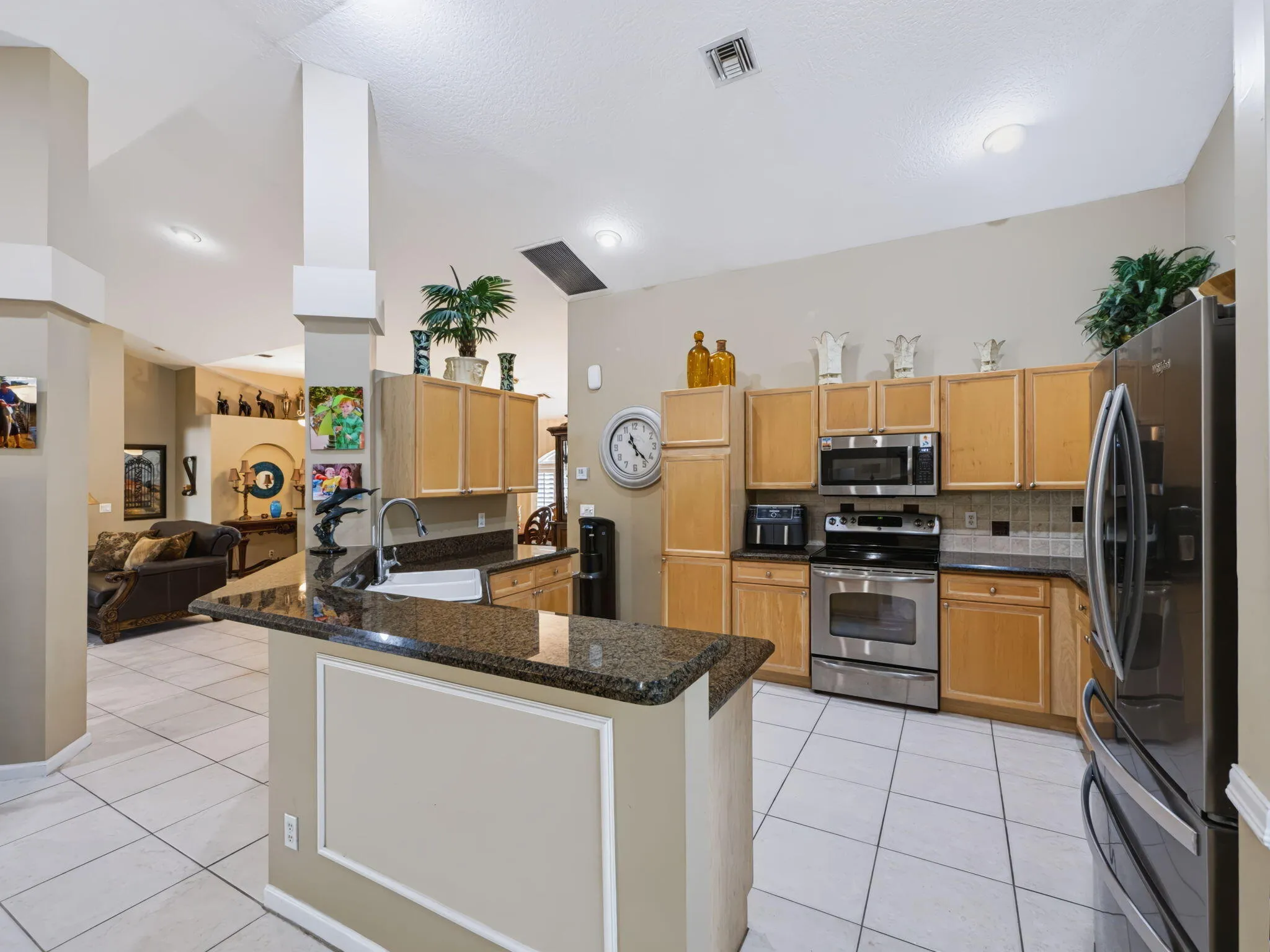 13-web-or-mls-6001-wedgewood-village-cir