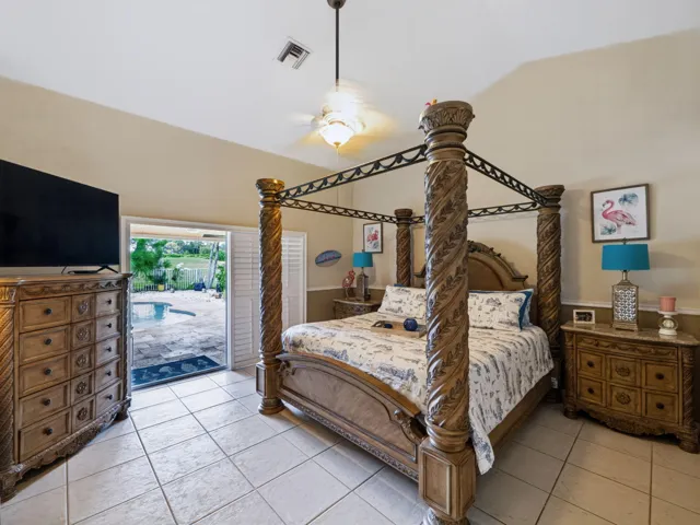 16-web-or-mls-6001-wedgewood-village-cir
