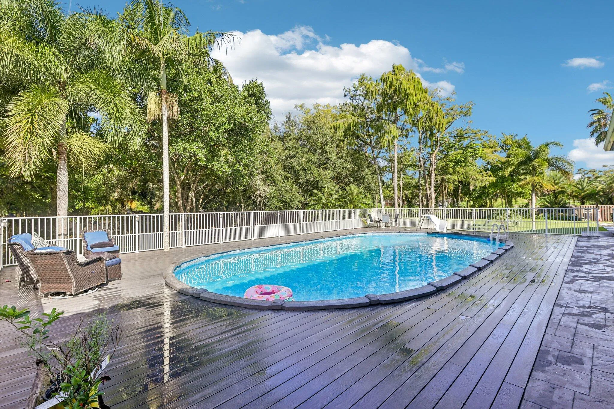 50-web-or-mls-NW 84th Ave-S1609-050