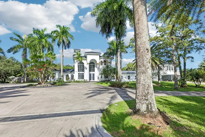 1-web-or-mls-NW 84th Ave-S1609-001