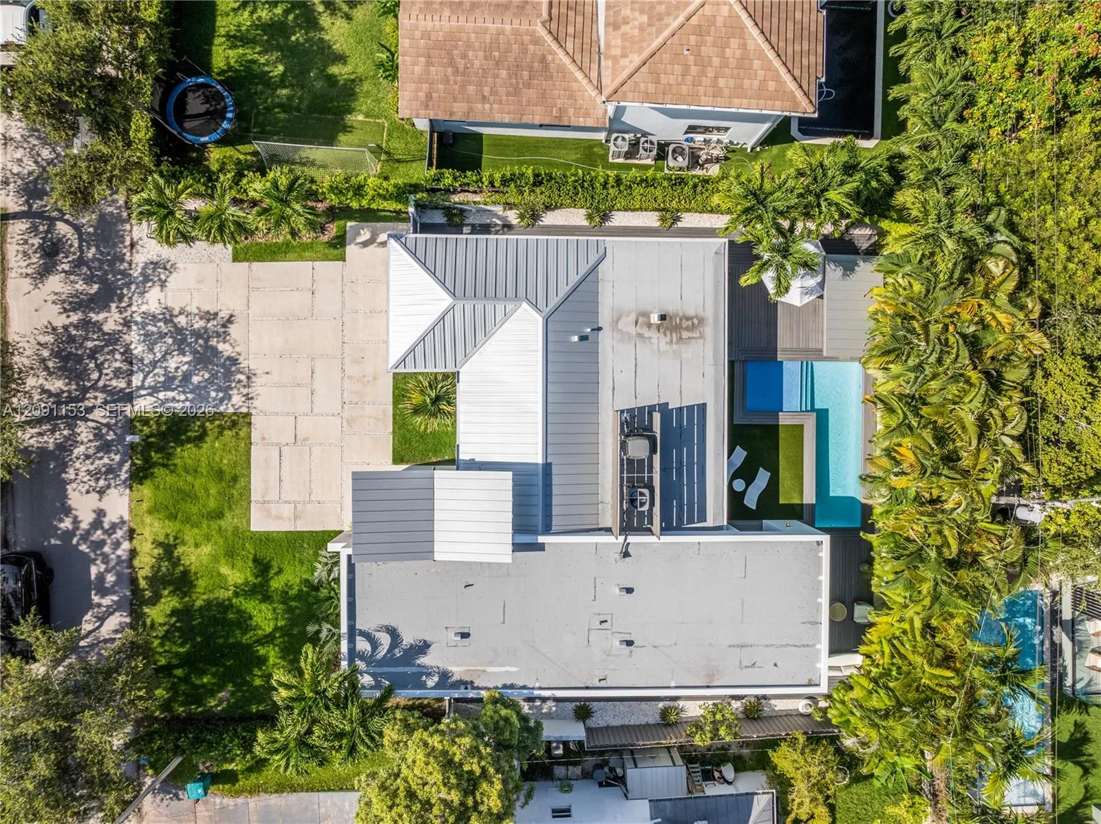 Property photo 64