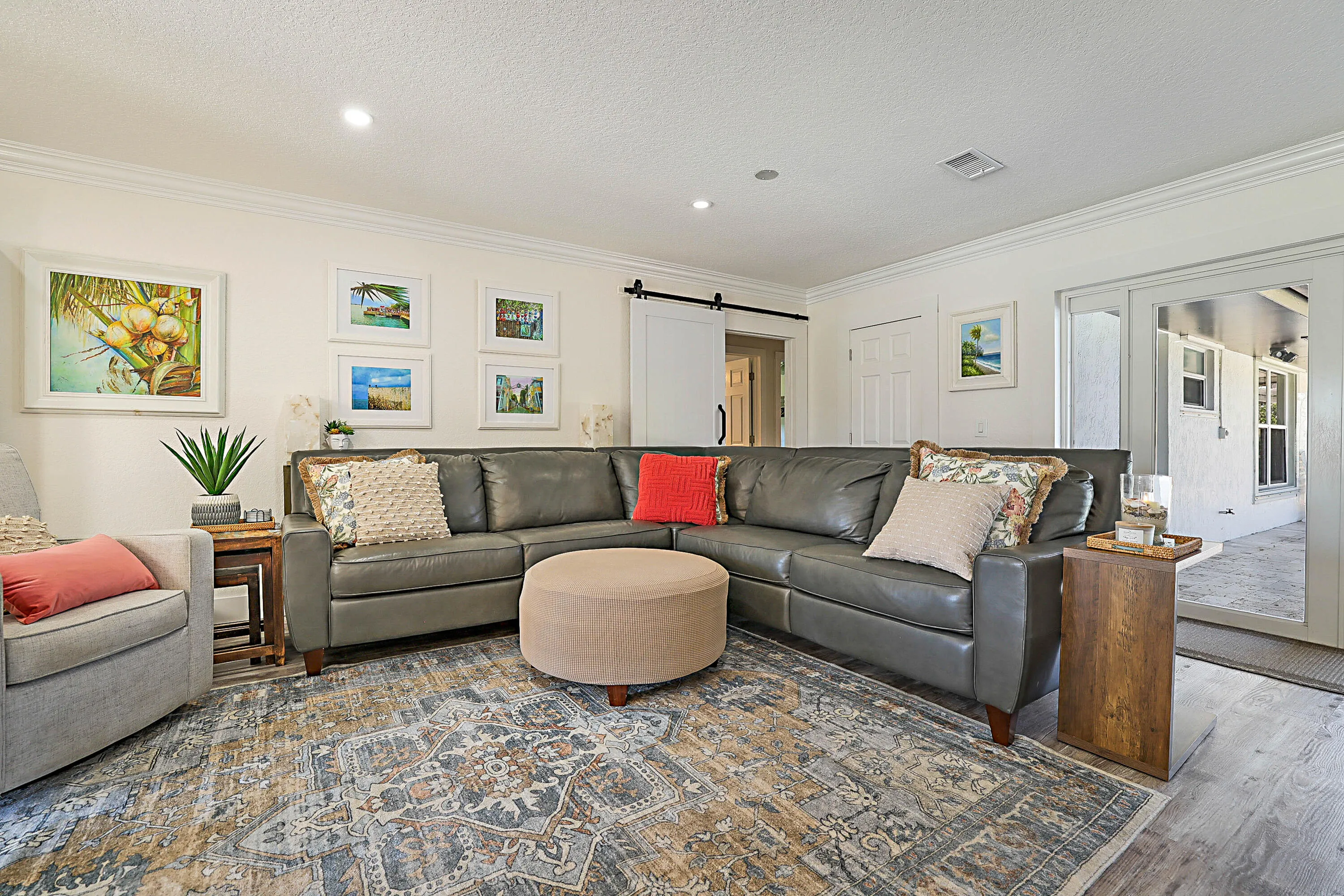 71 Fairview W -6