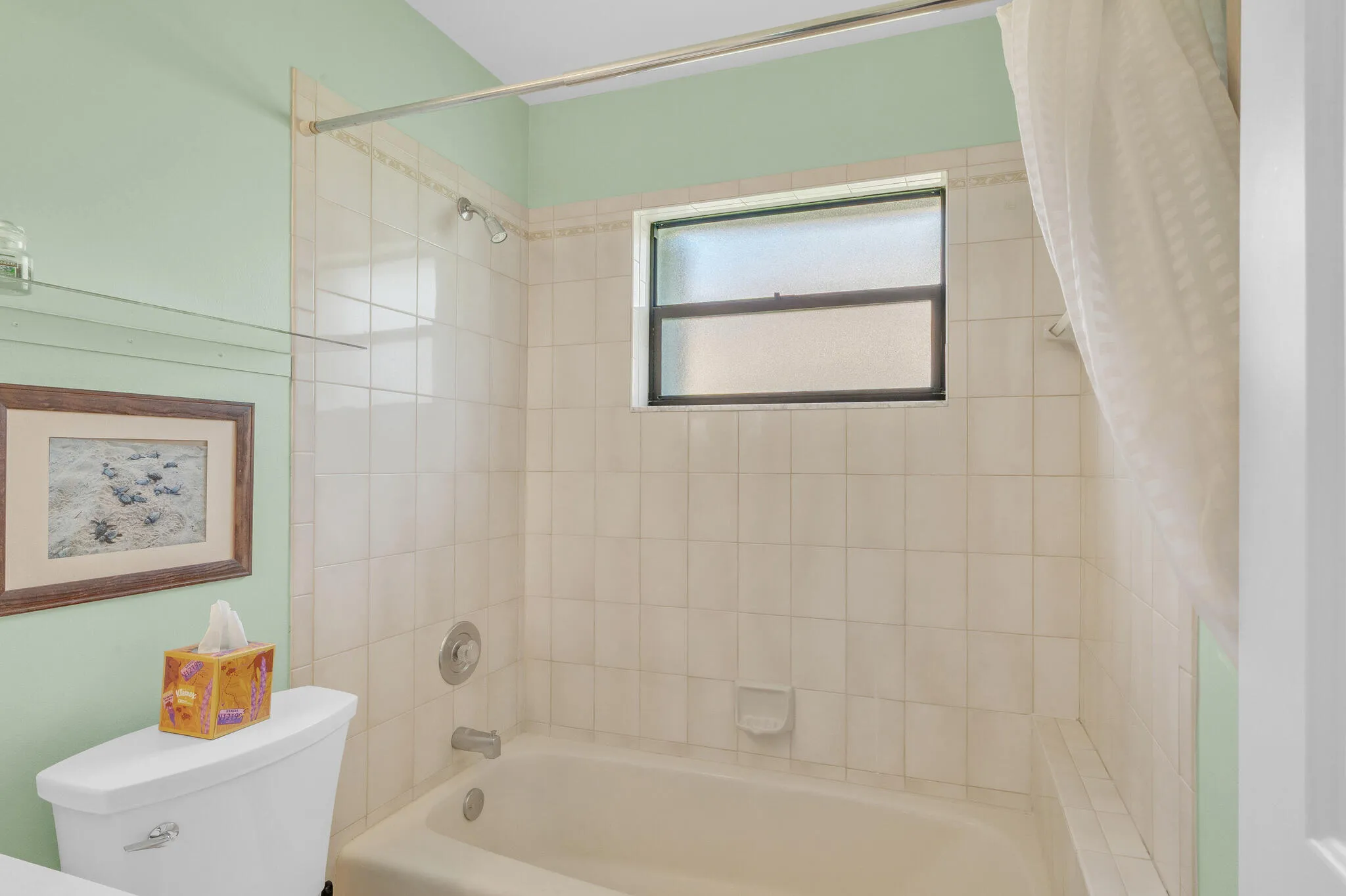 24 Guest Bathroom (3)